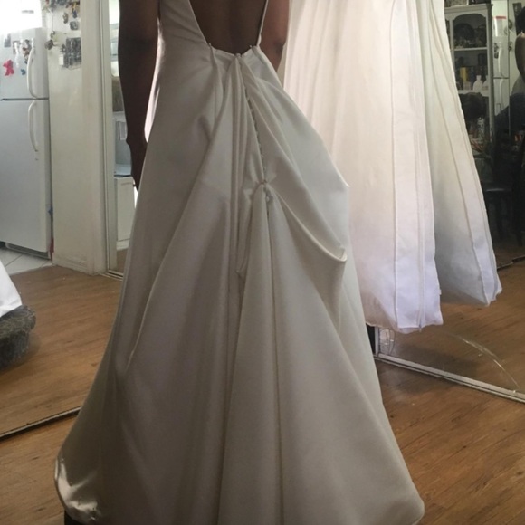 MIKAELLA wedding gown by PALOMA BLANCA backless in satin in Small/XS - Picture 6 of 15